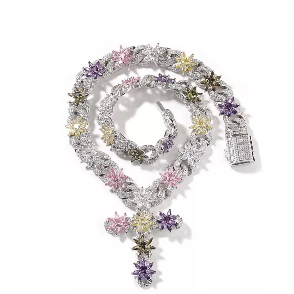 Elegant Purple and Silver Necklace 18inch